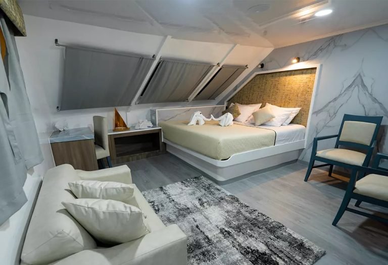 Anahi Catamaran Galápagos cruise – cabin