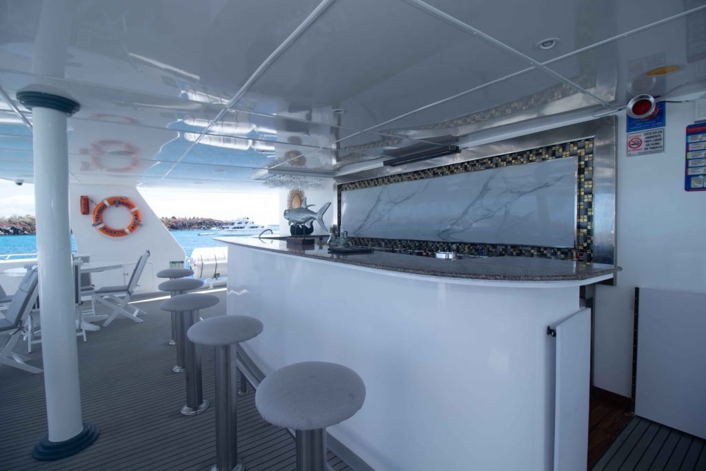 Anahi Catamaran Galápagos cruise – lounge