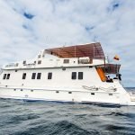 Archipel I Catamaran Galápagos cruise – exterior