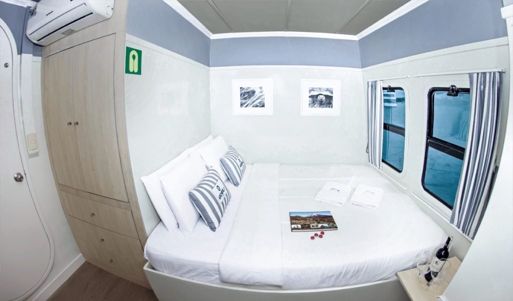 Archipel I Catamaran Galápagos cruise – cabin
