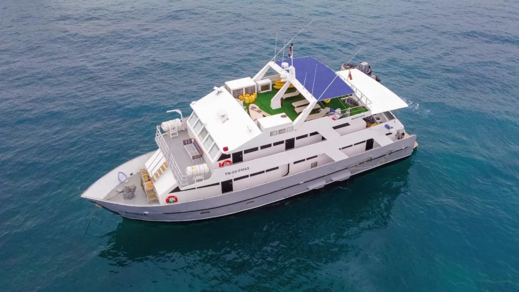 Bonita Yacht Galápagos cruise – exterior