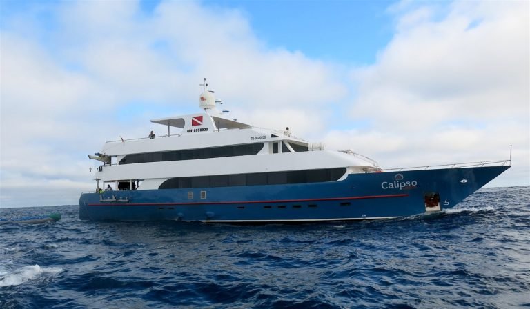 Calipso Yacht Galápagos cruise – exterior