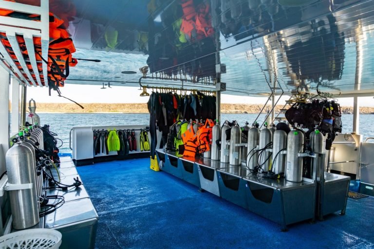 Calipso Yacht Galápagos cruise – dive deck